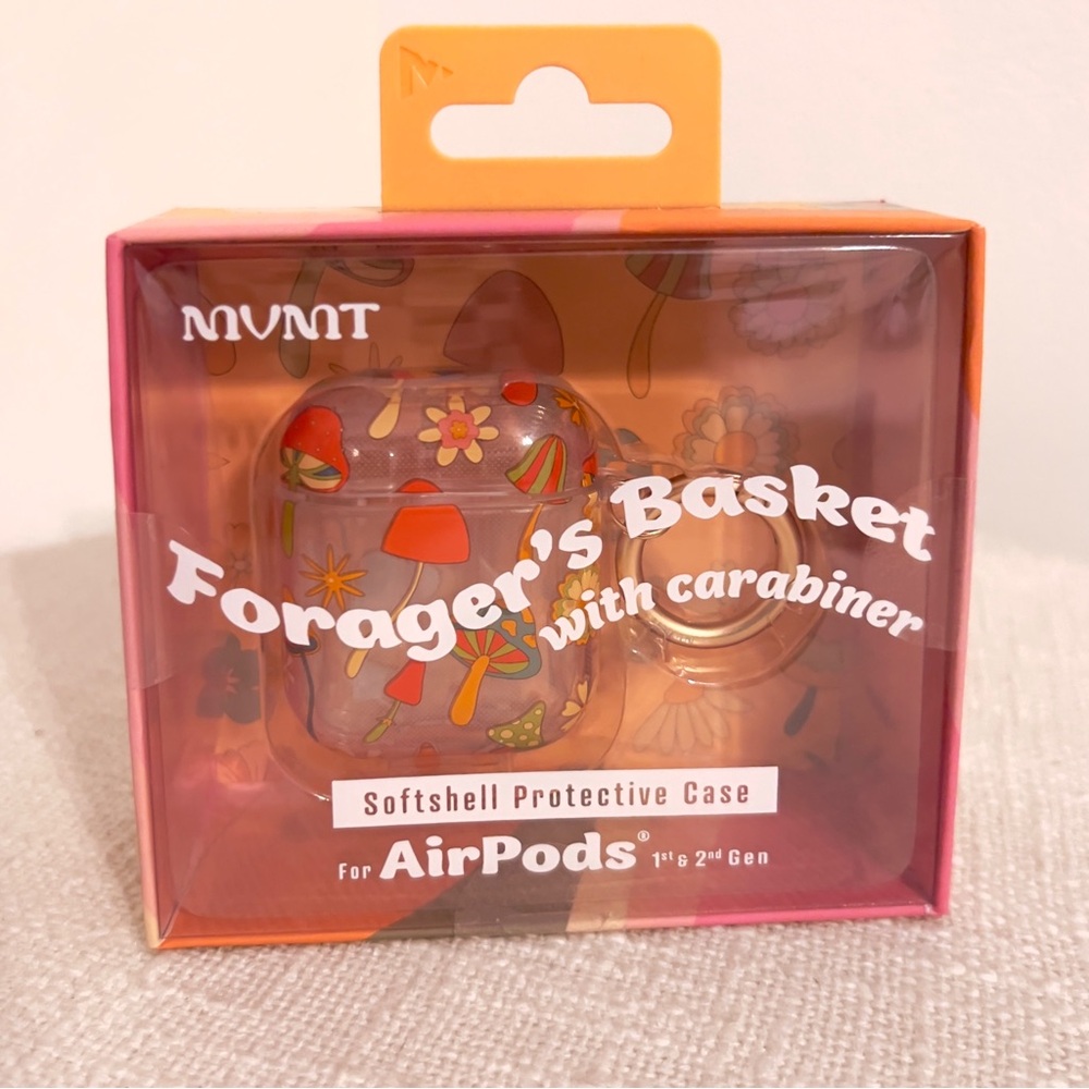 NWT - Mushrooms Softshell Protective AirPods 1 2 Case